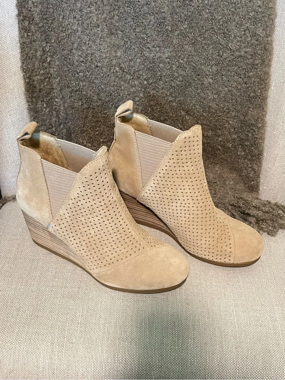 TOMS Kelsey Wedge Bootie - W8